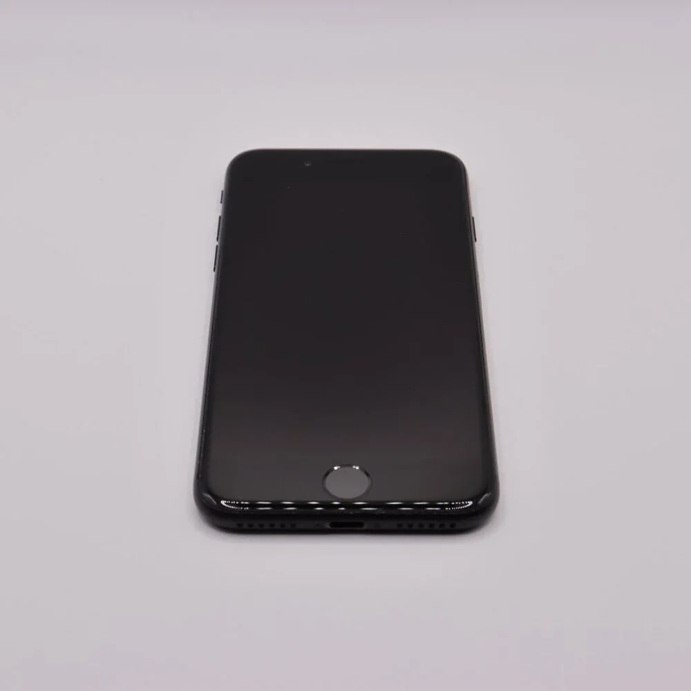 iPhone 7 UNLOCKED Great condition